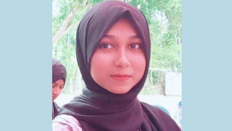 বাবার মরদেহ রেখে পরীক্ষা, ফলাফলে জিপিএ-৫